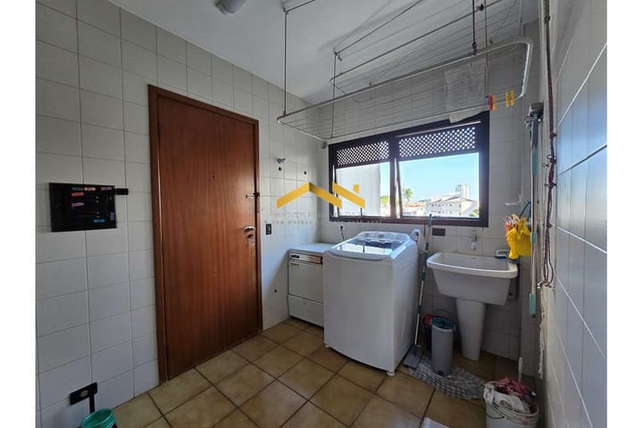 Apartamento à venda com 4 quartos, 214m² - Foto 23