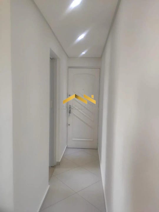 Apartamento à venda com 2 quartos, 67m² - Foto 1