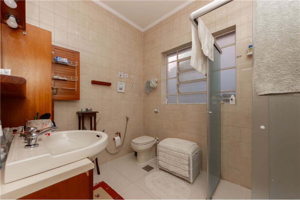 Casa à venda com 3 quartos, 220m² - Foto 9