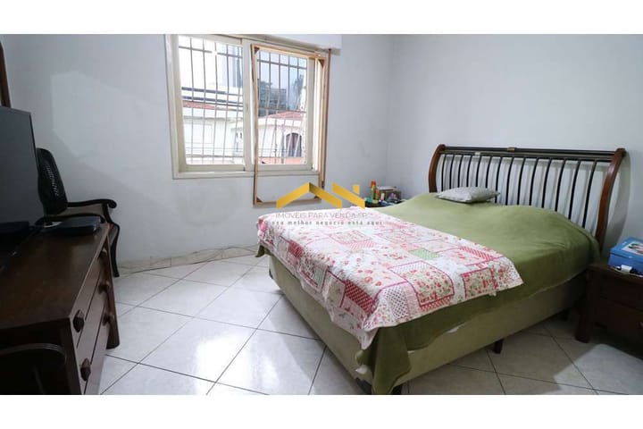 Casa à venda com 5 quartos, 200m² - Foto 13