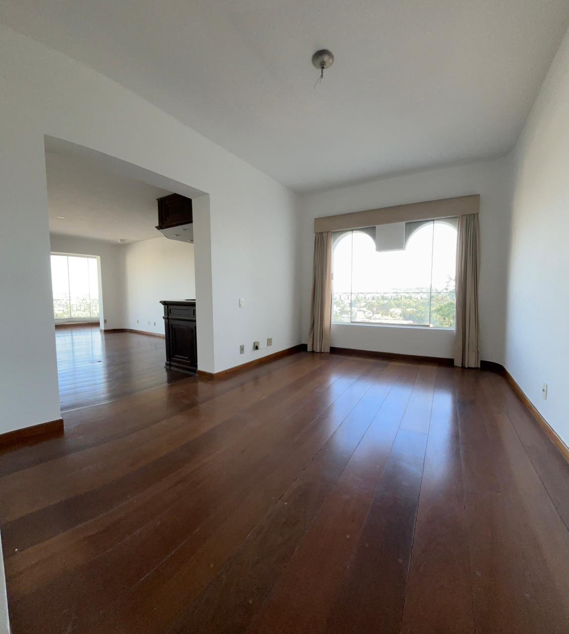 Apartamento à venda com 2 quartos, 218m² - Foto 2