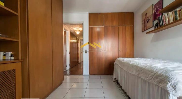 Apartamento à venda com 4 quartos, 166m² - Foto 17