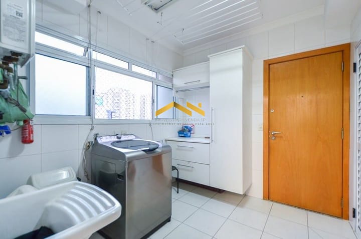 Apartamento à venda com 4 quartos, 184m² - Foto 9