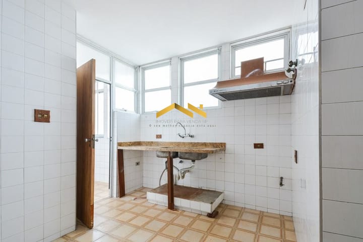 Apartamento à venda com 3 quartos, 181m² - Foto 7