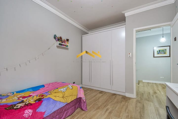 Casa à venda com 3 quartos, 160m² - Foto 7