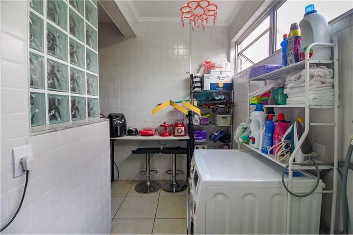 Apartamento à venda com 2 quartos, 69m² - Foto 13