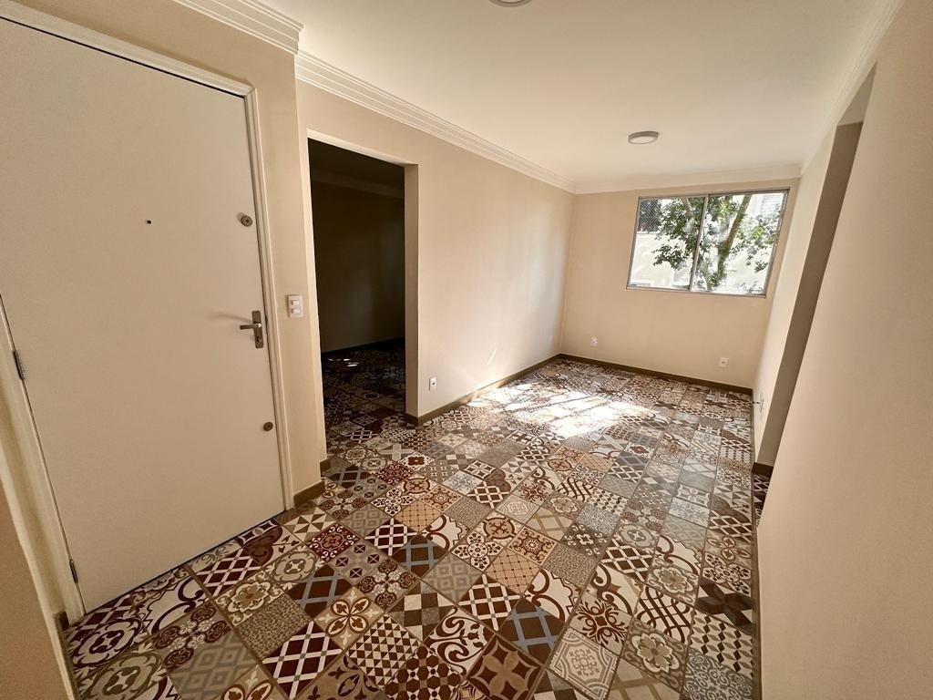 Apartamento à venda com 2 quartos, 55m² - Foto 1