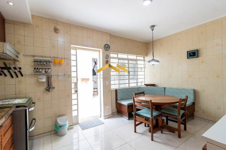 Casa à venda com 4 quartos, 200m² - Foto 26