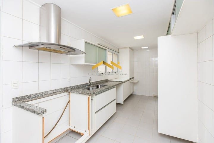 Apartamento à venda com 3 quartos, 190m² - Foto 8