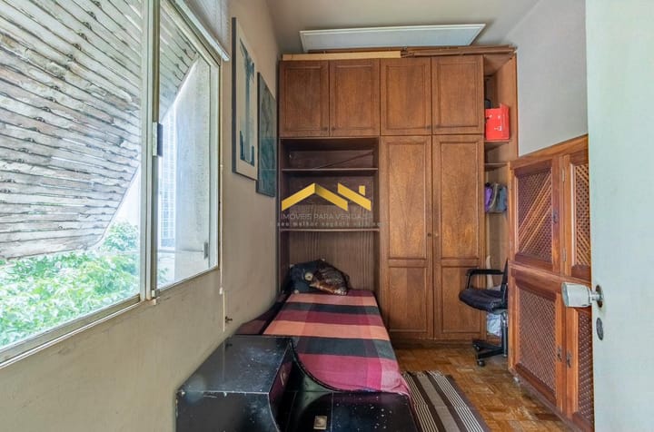 Apartamento à venda com 3 quartos, 350m² - Foto 2