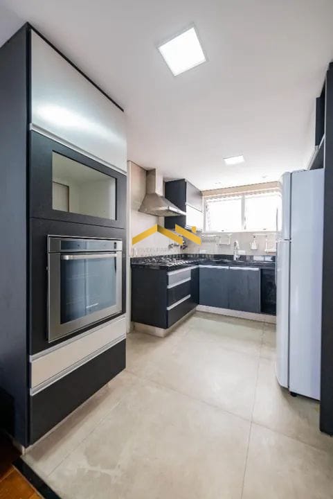 Apartamento à venda com 2 quartos, 107m² - Foto 4