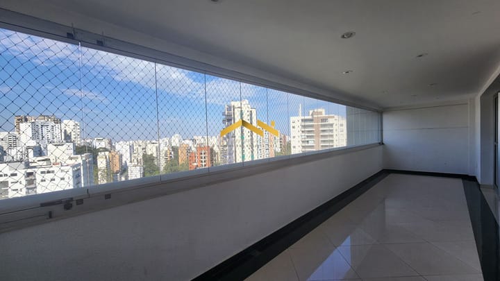 Apartamento à venda com 3 quartos, 175m² - Foto 4