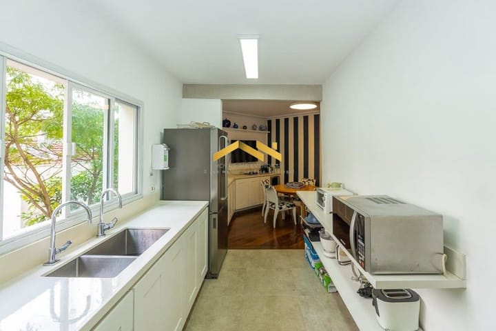 Apartamento à venda com 3 quartos, 210m² - Foto 10