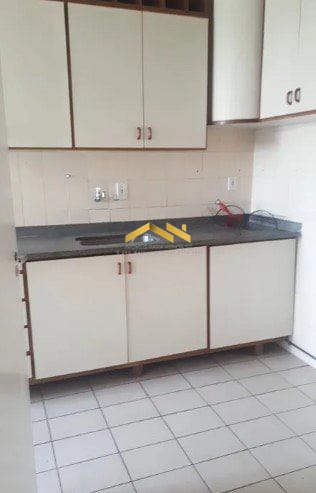 Apartamento à venda com 2 quartos, 75m² - Foto 5