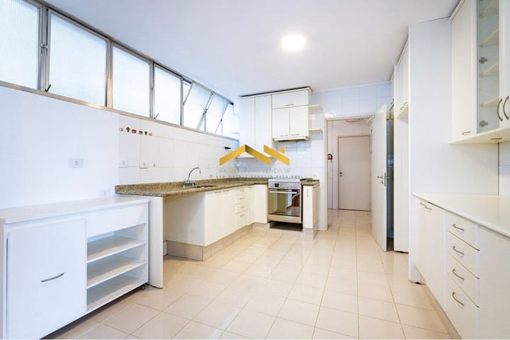 Apartamento à venda com 3 quartos, 170m² - Foto 23