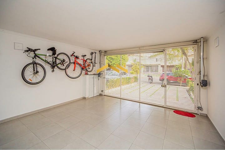 Casa à venda com 5 quartos, 231m² - Foto 39