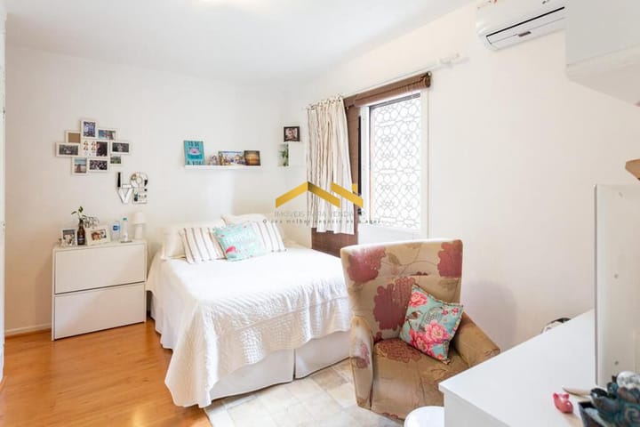 Casa à venda com 3 quartos, 200m² - Foto 42