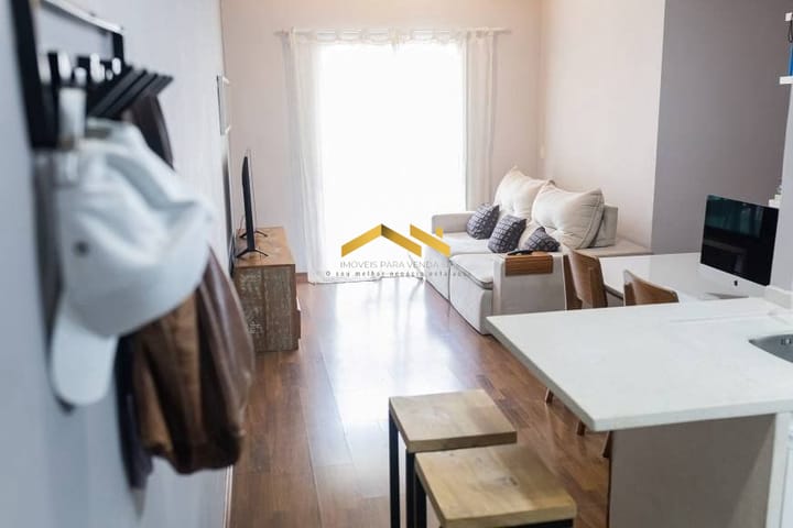 Apartamento à venda com 2 quartos, 75m² - Foto 2