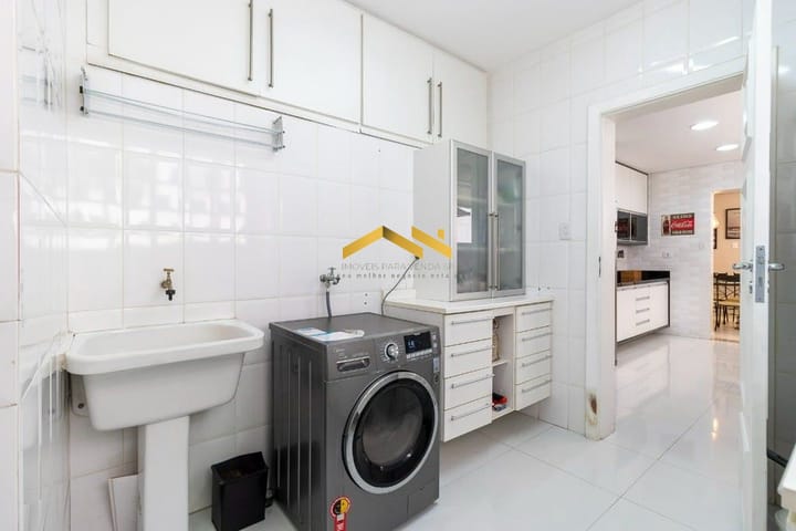 Apartamento à venda com 3 quartos, 224m² - Foto 13