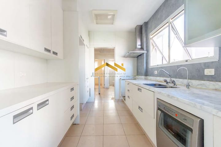 Apartamento à venda com 4 quartos, 211m² - Foto 7