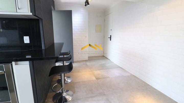 Apartamento à venda com 3 quartos, 146m² - Foto 4