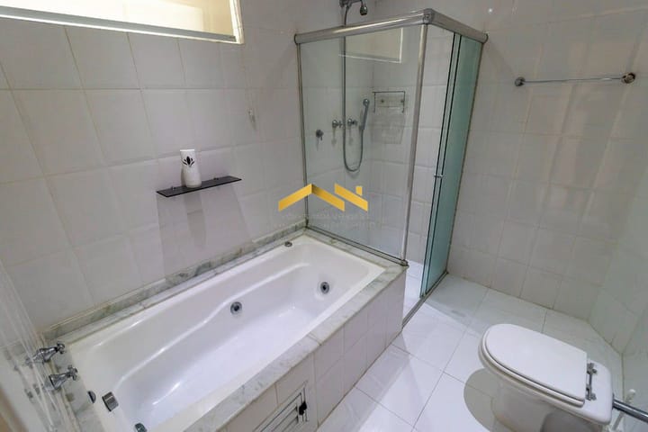 Apartamento à venda com 3 quartos, 224m² - Foto 7