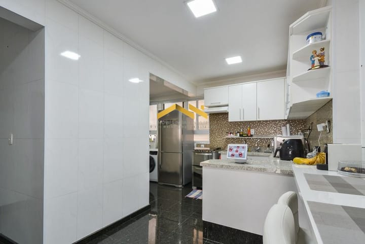 Apartamento à venda com 3 quartos, 154m² - Foto 21