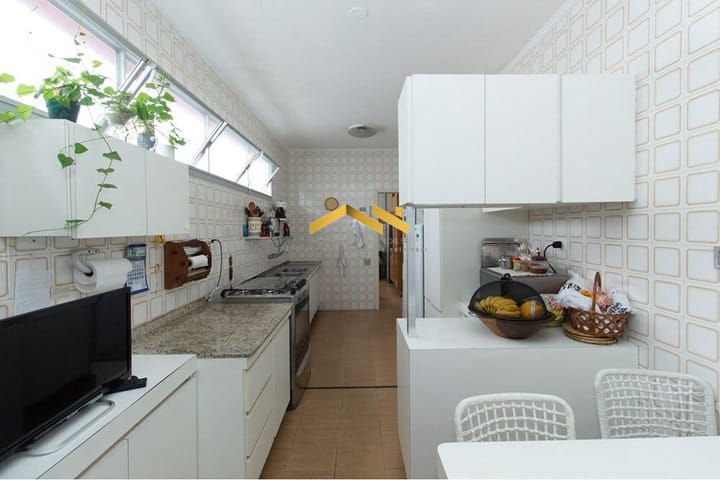 Casa à venda com 5 quartos, 330m² - Foto 9