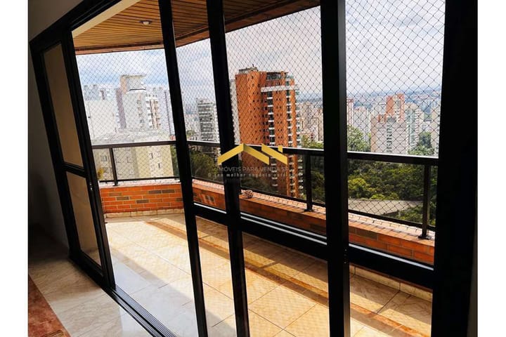 Apartamento à venda com 3 quartos, 176m² - Foto 26