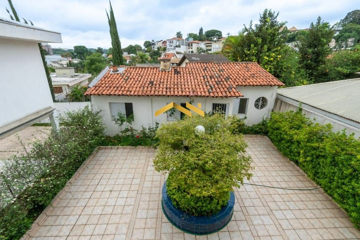 Casa à venda com 3 quartos, 303m² - Foto 17