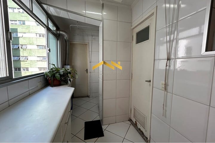 Apartamento à venda com 3 quartos, 145m² - Foto 7