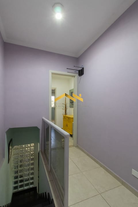 Casa à venda com 3 quartos, 194m² - Foto 8