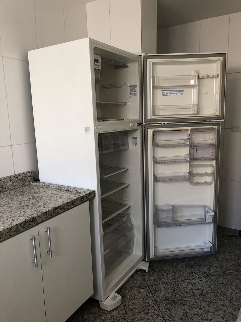 Apartamento à venda com 3 quartos, 50m² - Foto 4