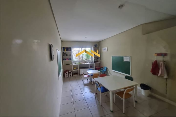 Apartamento à venda com 2 quartos, 85m² - Foto 4