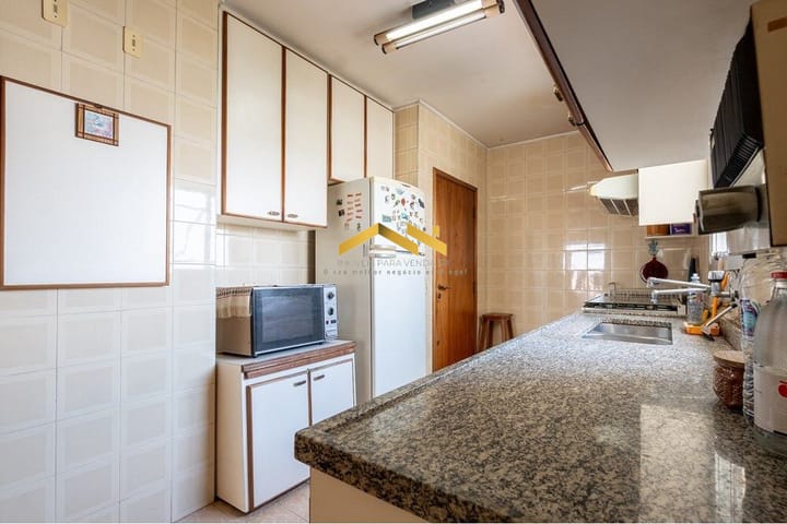 Apartamento à venda com 3 quartos, 95m² - Foto 8