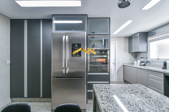 Apartamento à venda com 4 quartos, 238m² - Foto 17