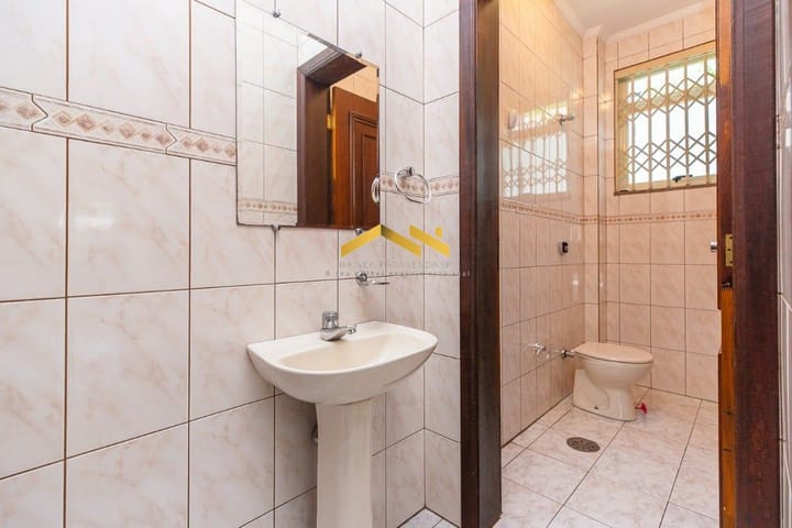 Casa à venda com 4 quartos, 332m² - Foto 18