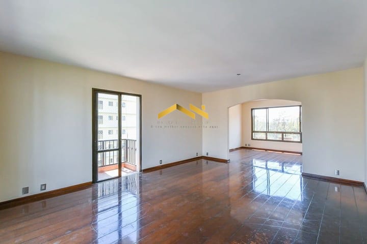 Apartamento à venda com 3 quartos, 256m² - Foto 1