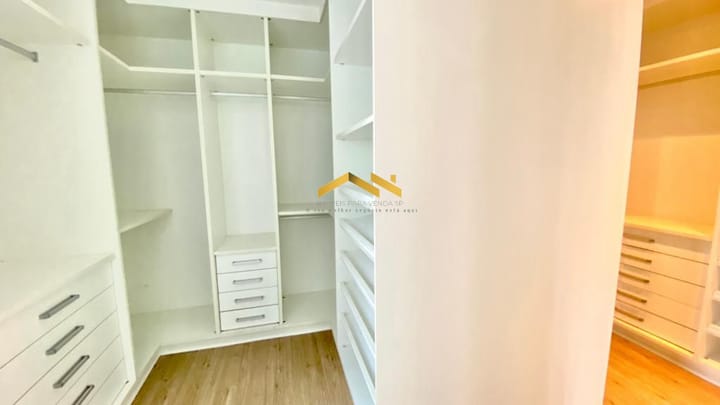 Casa à venda com 4 quartos, 608m² - Foto 16