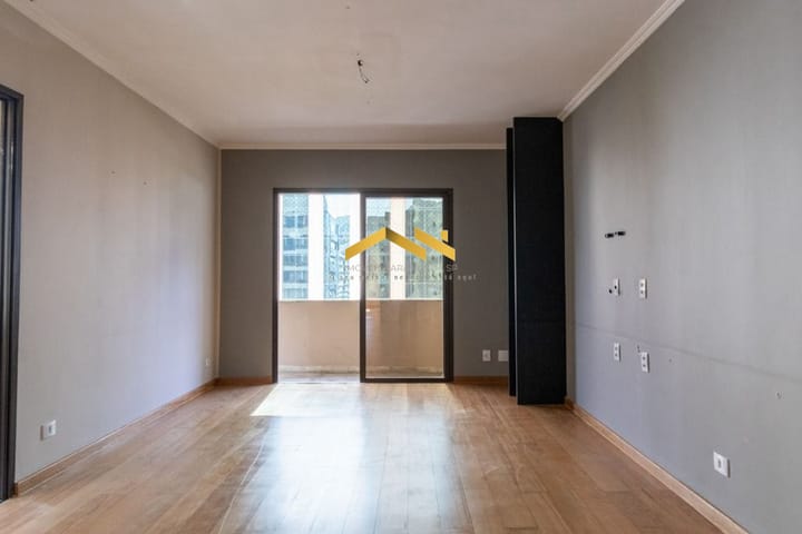 Apartamento à venda com 3 quartos, 209m² - Foto 35