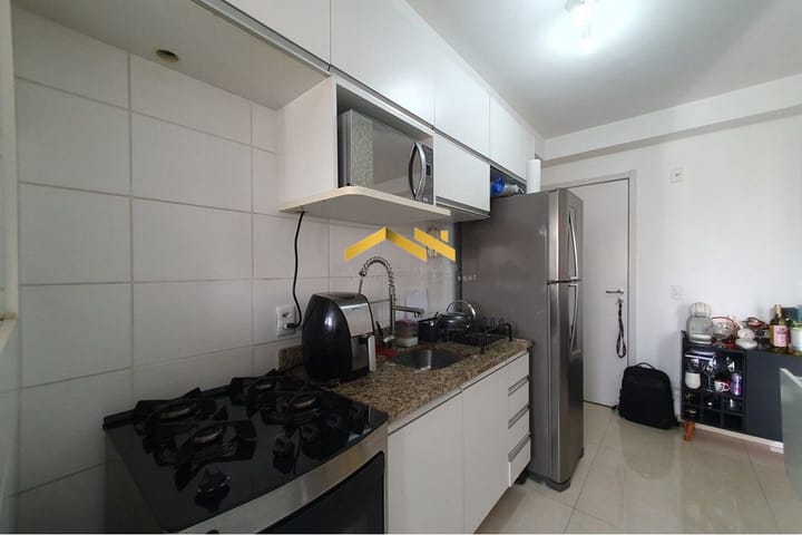 Apartamento à venda com 2 quartos, 50m² - Foto 2