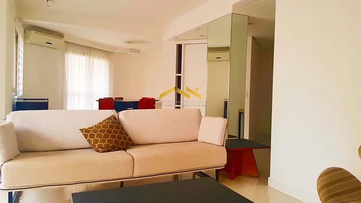 Apartamento à venda com 4 quartos, 230m² - Foto 1