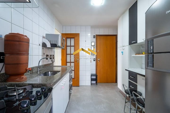 Apartamento à venda com 3 quartos, 90m² - Foto 3