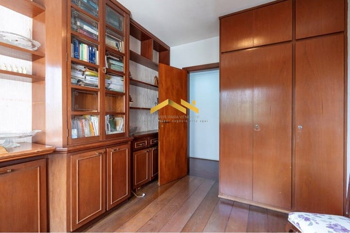 Apartamento à venda com 4 quartos, 200m² - Foto 47