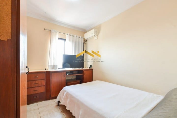 Apartamento à venda com 3 quartos, 209m² - Foto 40