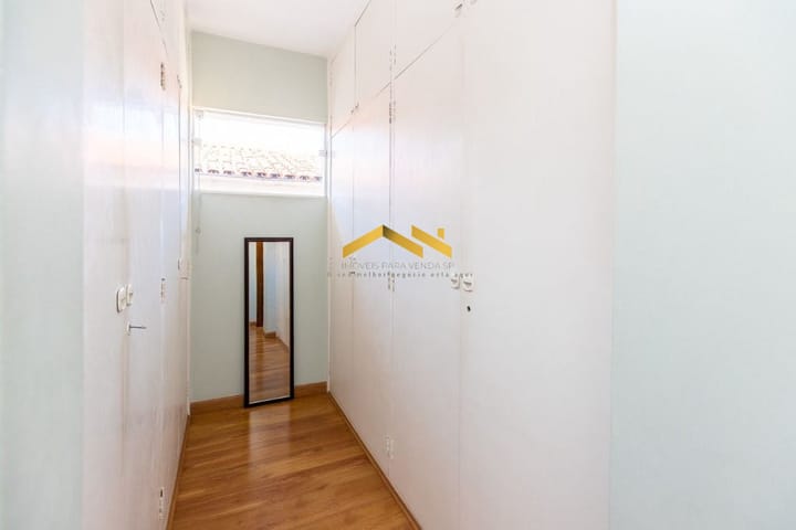 Casa à venda com 4 quartos, 179m² - Foto 4