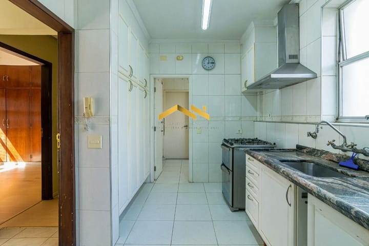 Apartamento à venda com 3 quartos, 175m² - Foto 19