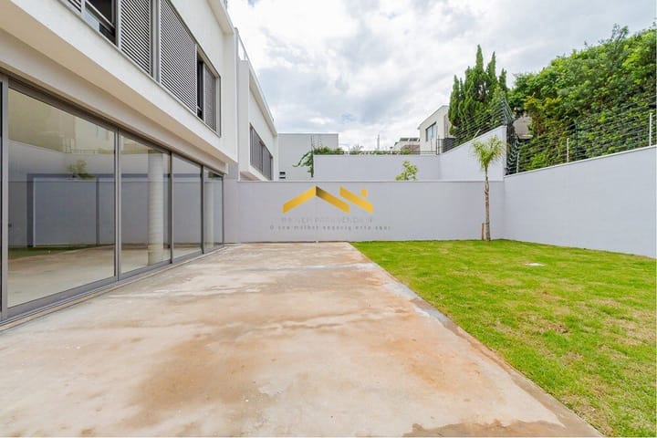 Casa à venda com 4 quartos, 600m² - Foto 25