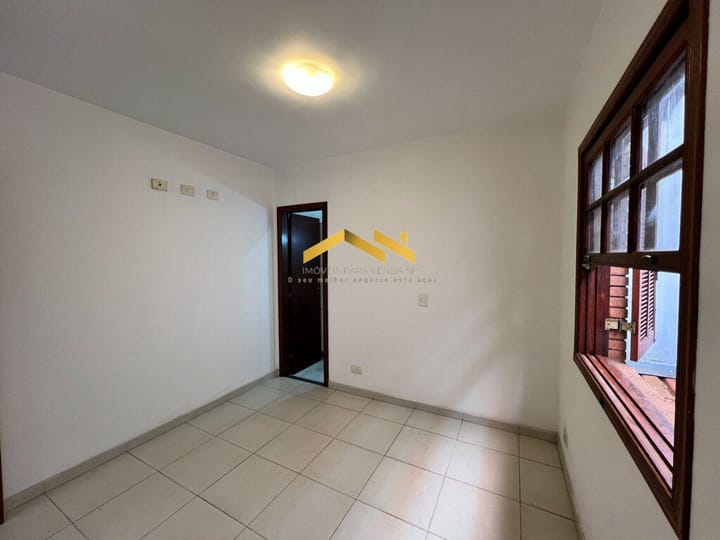 Casa à venda com 2 quartos, 116m² - Foto 11