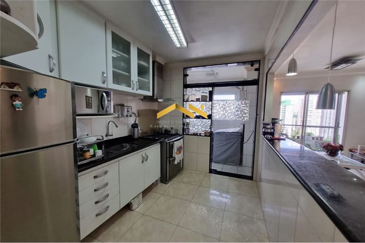 Apartamento à venda com 2 quartos, 85m² - Foto 22